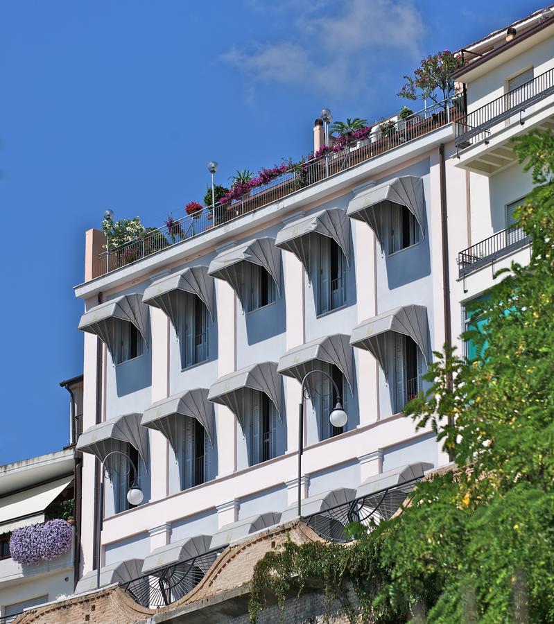 Hotel Ideale ออร์โตนา ภายนอก รูปภาพ